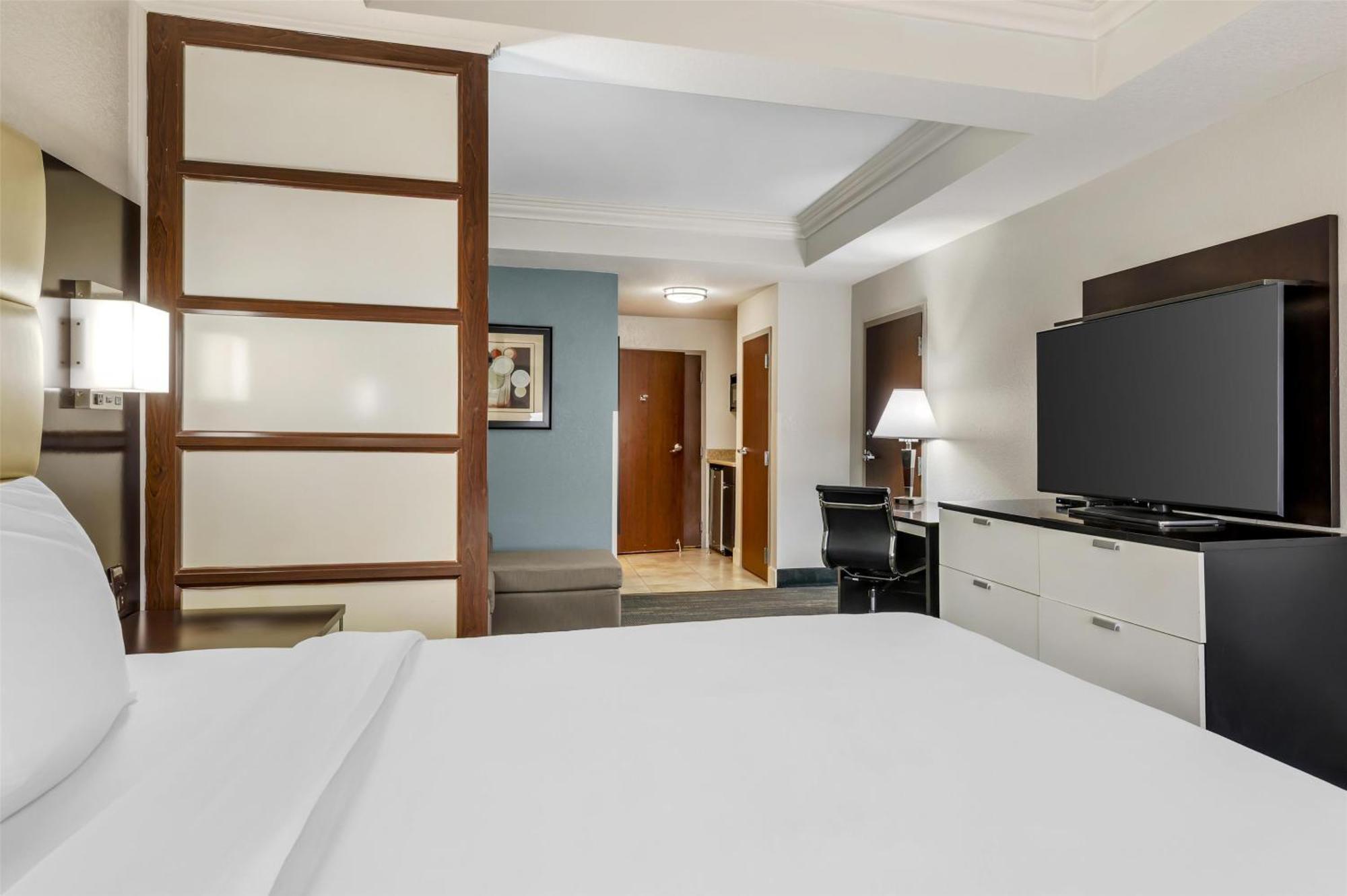 Best Western Plus Jfk Inn & Suites Норт-Литл-Рок Экстерьер фото
